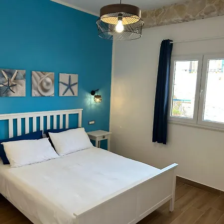 On The Bed & Breakfast Avola